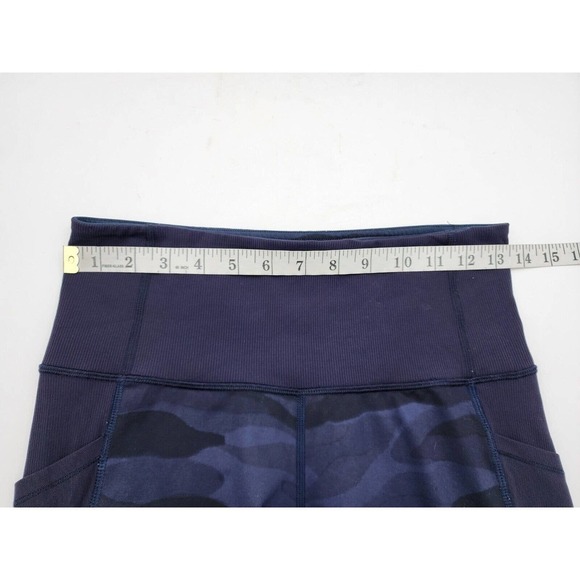 Lululemon Seek The Heat Crop Leggings Size 6 Blue Camo Luxtreme Mesh Gym Crops - Picture 8 of 11